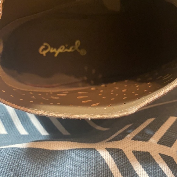 Qupid Faux Suede Booties - Picture 5 of 7